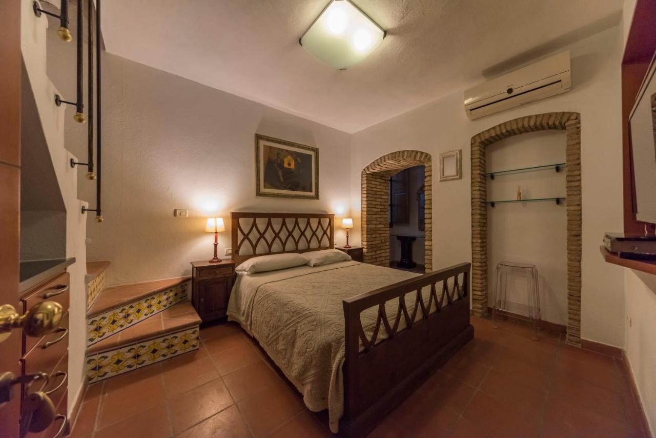Готель Relais Del Porto Кальярі Екстер'єр фото