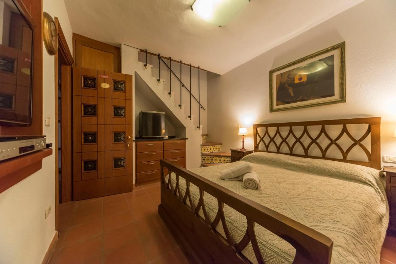 Готель Relais Del Porto Кальярі Екстер'єр фото